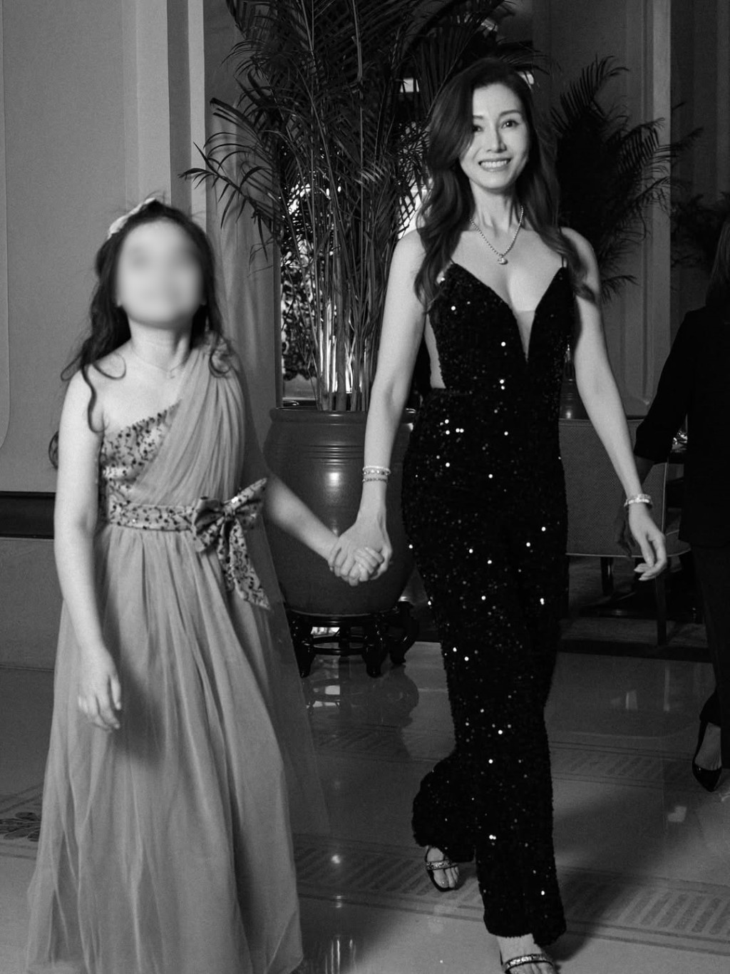 李嘉欣與粉絲慶祝生日。 李嘉欣與粉絲慶祝生日。