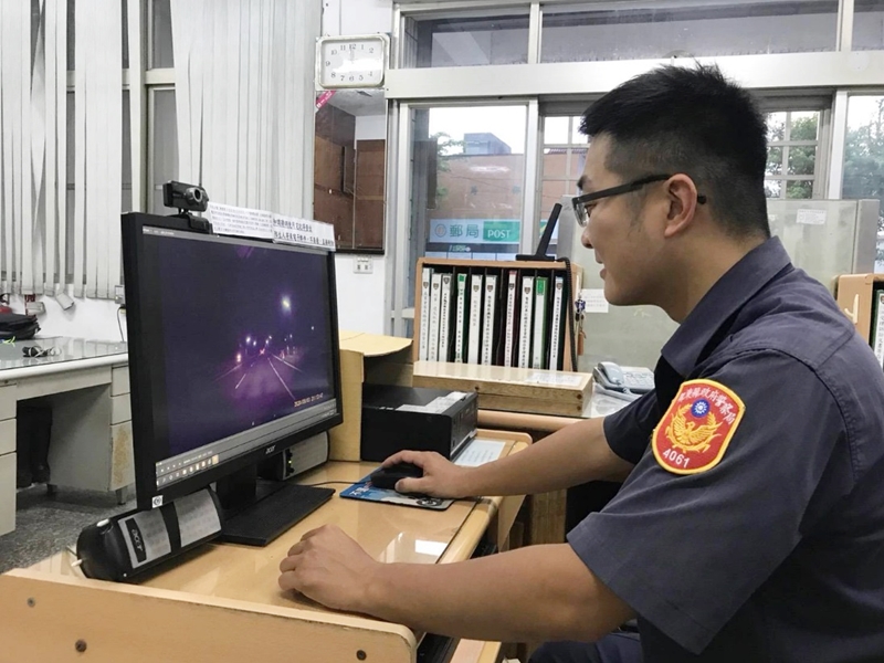 警方調閱閉路電視調查。網圖