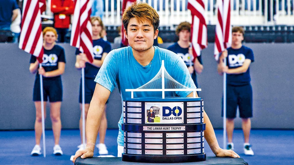 吳易昺周日於達拉斯網賽奪冠，開創中國網球新一頁。