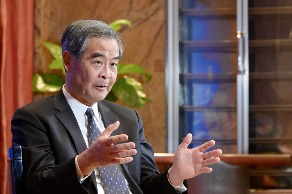 梁振英引用政府統計數據指,去年底本港商業樓宇空置率達11.8%。 梁振英引用政府統計數據指,去年底本港商業樓宇空置率達11.8%。