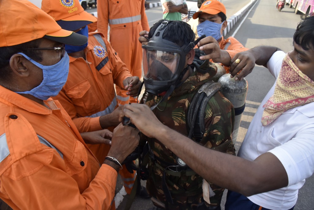 據報,至少8人死亡,近1000人不適。 AP圖
