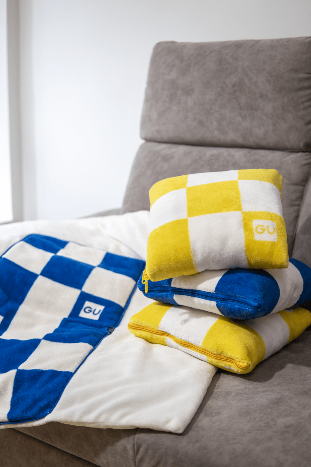 感谢节期间消费满额即送GU毛毯咕𠱸。 感谢节期间消费满额即送GU毛毯咕𠱸。