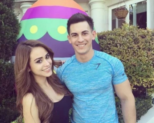 Yanet Garcia和Martin。網上圖片