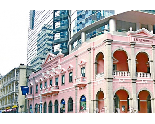 澳門財政局公布最新資料顯示，今年首9個月賭收達272.34億元澳門元，按年增加16.33%。