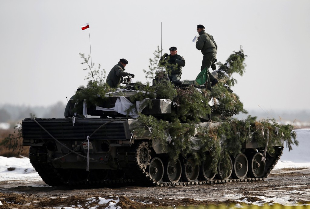 乌克兰士兵在波兰接受「豹2」坦克的训练。 资料图片