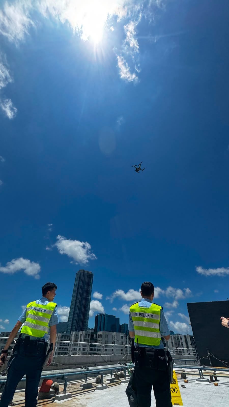 警方首次應用無人機打擊電動單車相關違法行為。