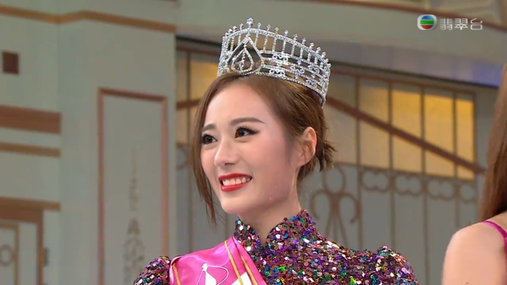 王菲2019年参选港姐夺得亚军兼最上镜小姐。