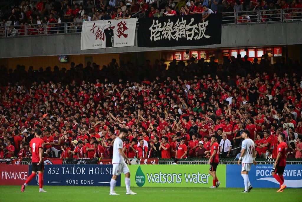 世界盃亞洲區外圍賽第二輪，香港對伊朗的賽事昨日晚上在香港大球場舉行。陳極彰攝