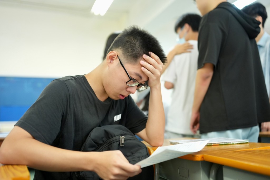 中国妇女会中学放榜课室情况。刘骏轩摄