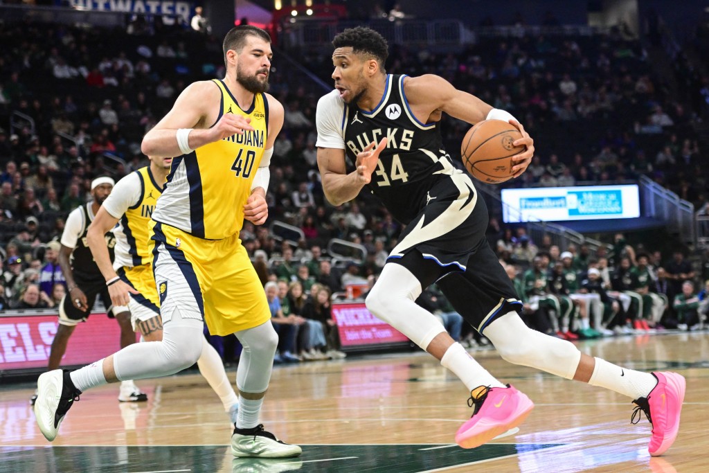 公鹿周日主場以134:123擊敗溜馬。路透社