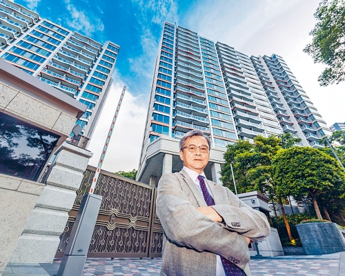 長實趙國雄表示，中半山21 BORRETT ROAD標準戶呎價，可望突破10萬大關。