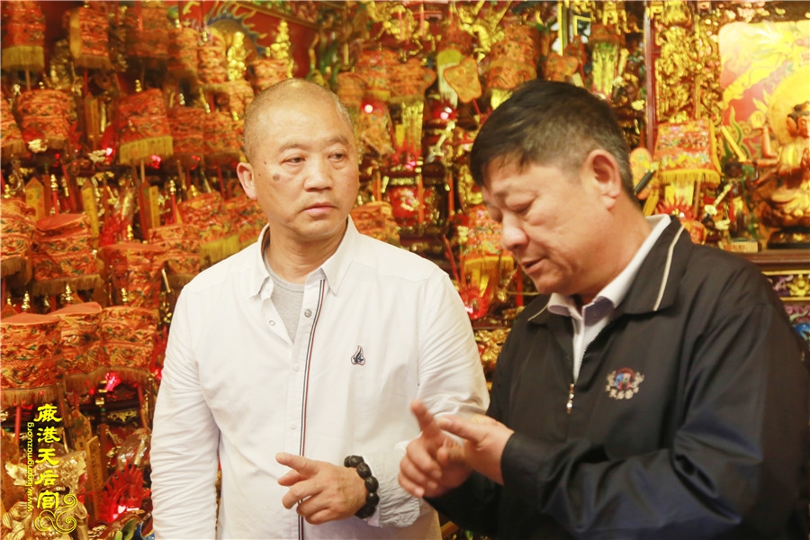 丁小琥(左)。湖南省芷江媽祖文化交流協會 丁小琥(左)。湖南省芷江媽祖文化交流協會