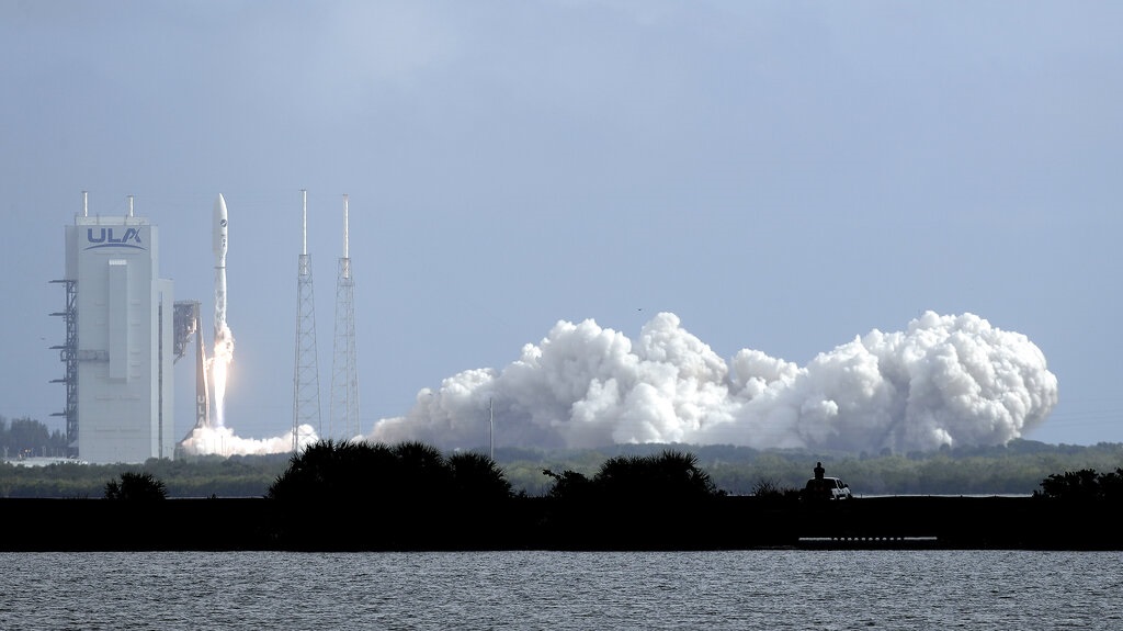 X-37B無人太空飛機送上太空。AP
