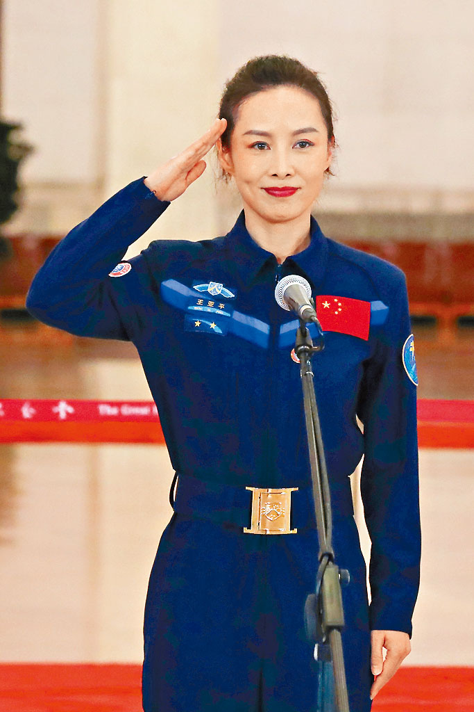 王亞平是二十大代表之一,昨早亮相黨代表通道接受採訪。