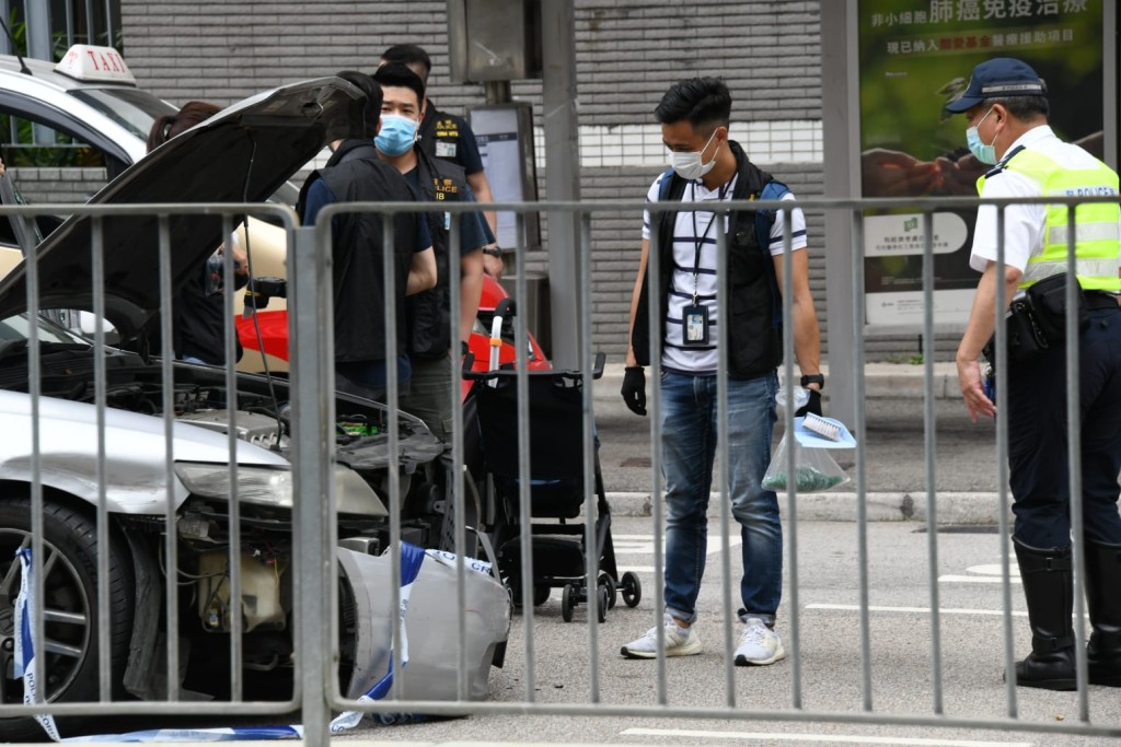 警方一架嬰兒車。楊偉亨攝