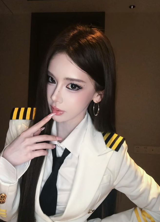 迅猛龙特蕾莎开答谢会，揭获富婆5年打赏¥6000万。抖音