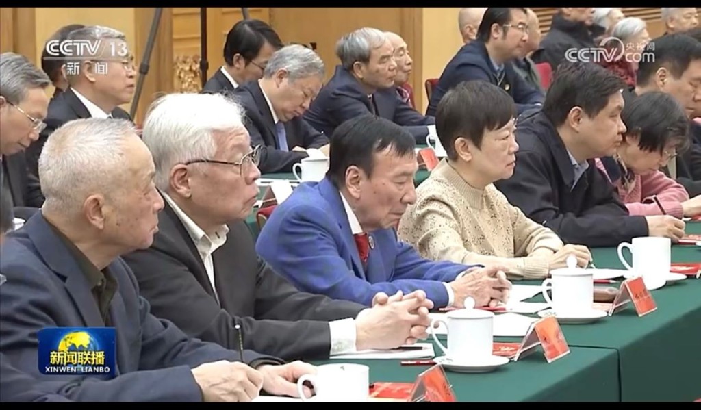楊紹明（左3）、李小林（左4）等紅二代參加。