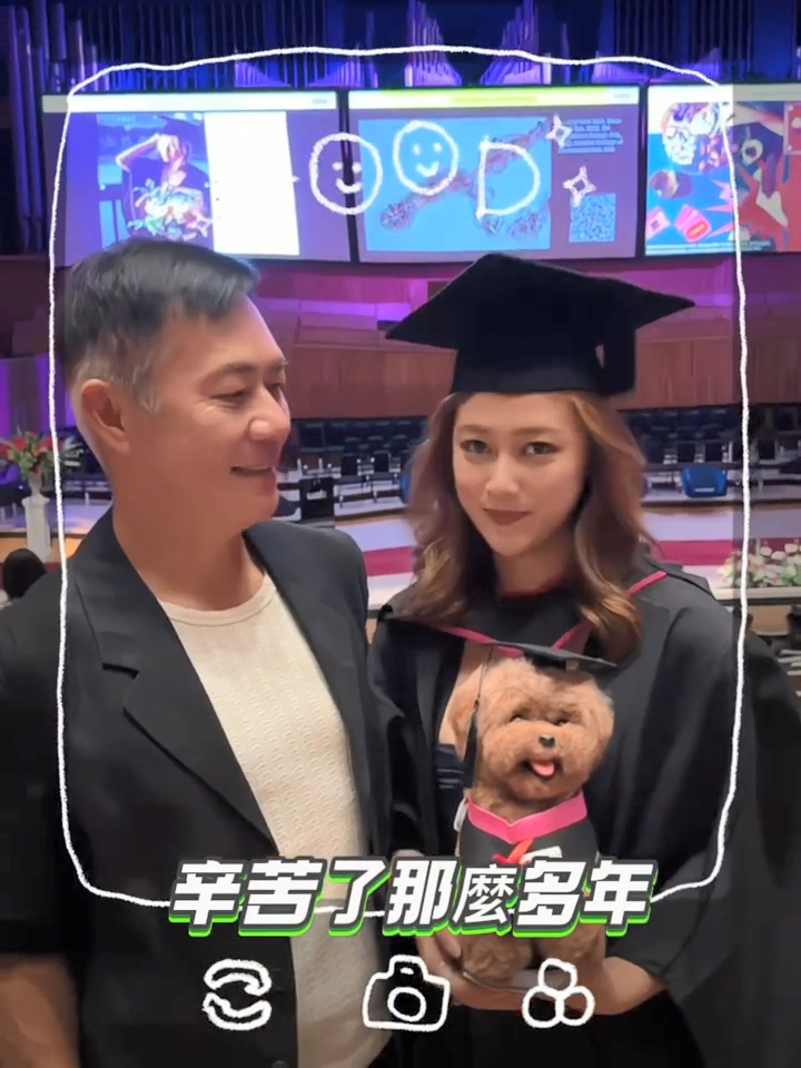 張兆輝分享女兒大學畢業的影片。 張兆輝分享女兒大學畢業的影片。