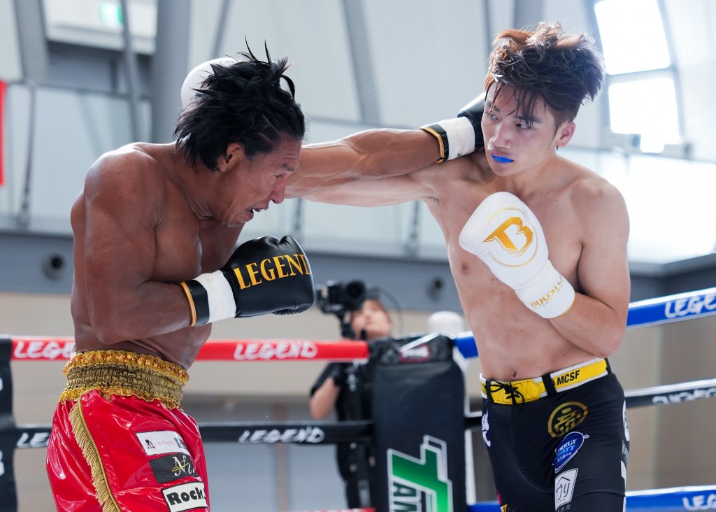 黃智軒以點數不敵玻利維亞「南美悍將」Cejas Henrry。 黃智軒以點數不敵玻利維亞「南美悍將」Cejas Henrry。
