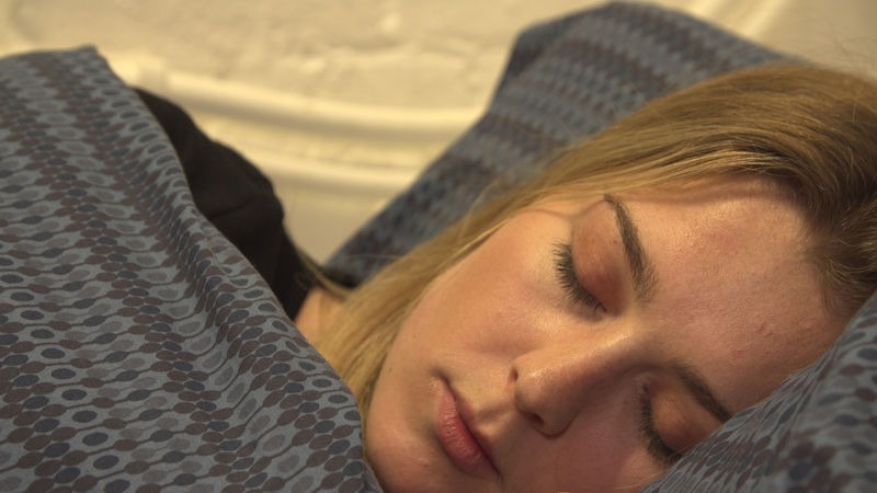 研究員建議睡覺要有八小時二十分。路透社