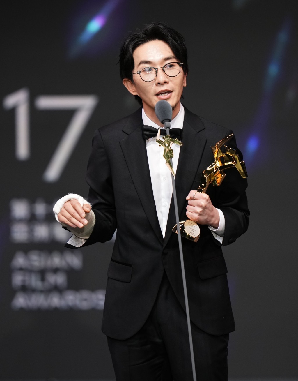 卓亦謙早前獲得「第17屆亞洲電影大獎」的「最佳新導演」。
