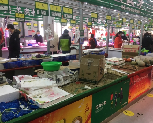 廊坊市民眾趕忙搶購食材。網上圖片