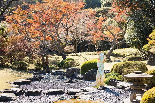 佳子公主在赤坂御用地拍摄29岁记念照。 日本宫内厅