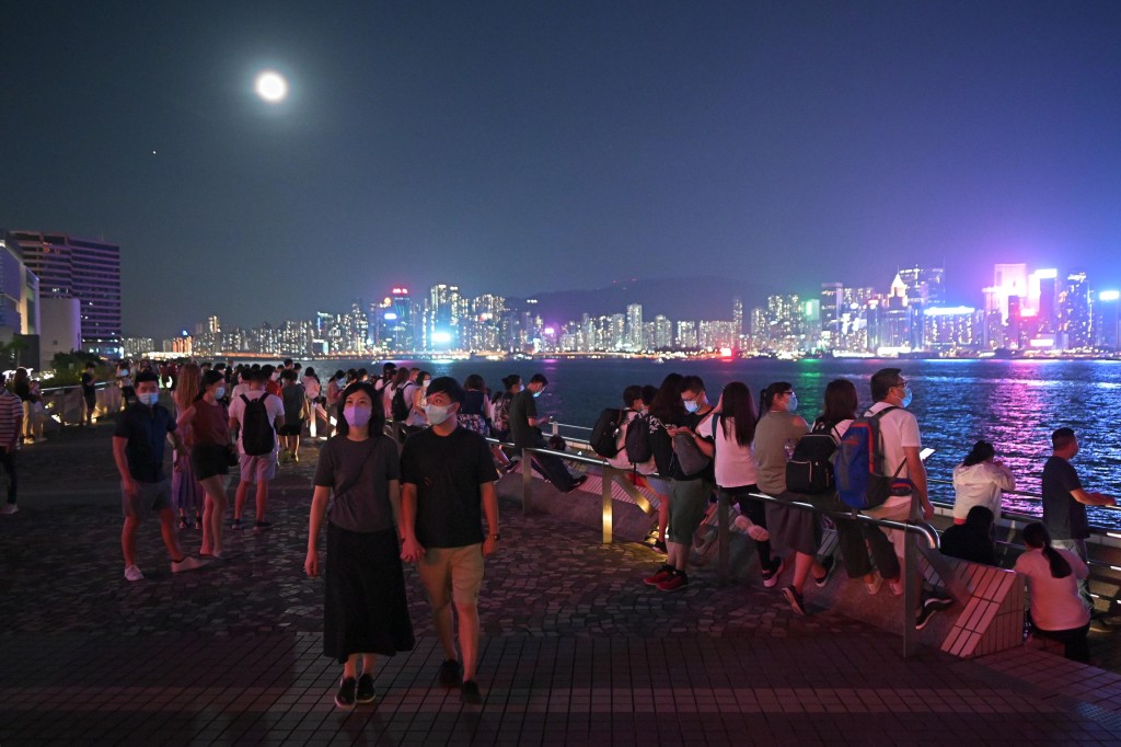 旅游事务署表示「幻彩咏香江」灯光音乐汇演将于今日暂停。资料图片