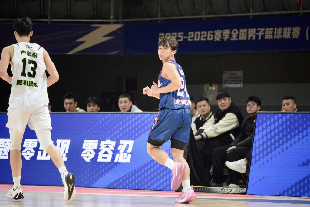 港將新星吳委峻末節獲派上場。楊功煜攝