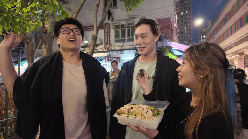 卖点是店主秘制的姜蓉，用新鲜沙姜制造。