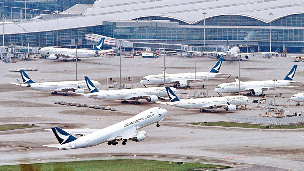 政府日前公布調整航班熔斷機制的最新措施，可望有助航空業務。