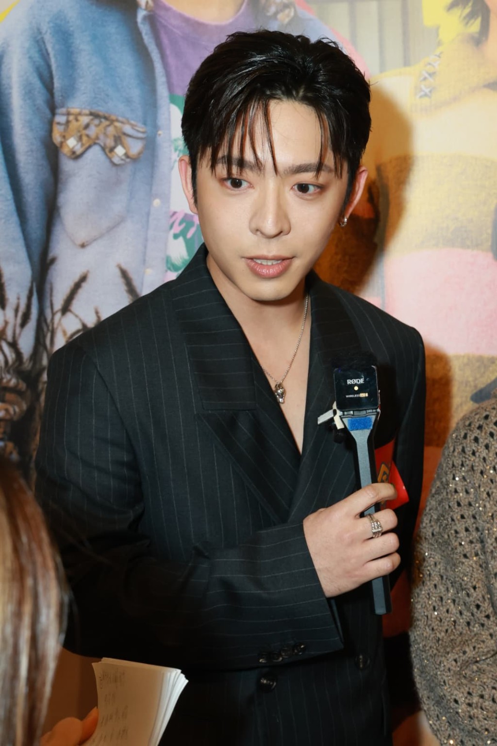 呂爵安預告情人節出動謝票。 呂爵安預告情人節出動謝票。