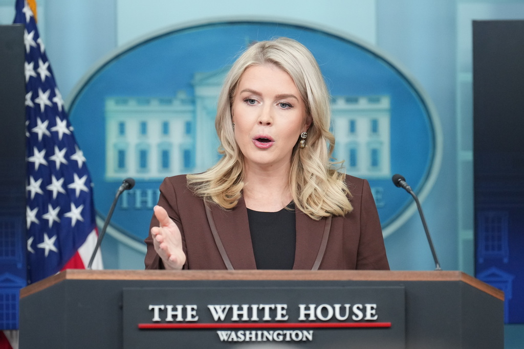 莱维特称受停摆影响，10月的通胀数据和就业报告或不会发布。美联社