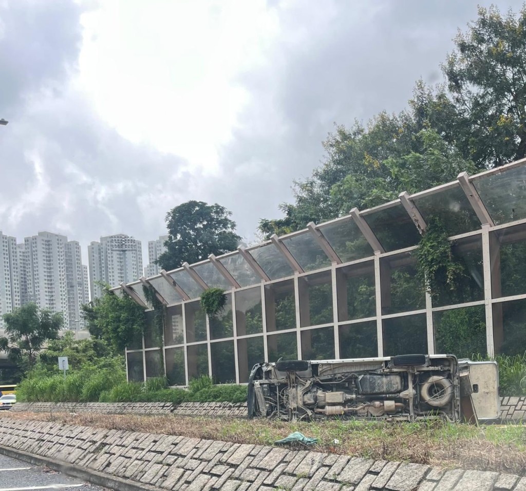 fb馬路的事 (即時交通資訊台)圖片