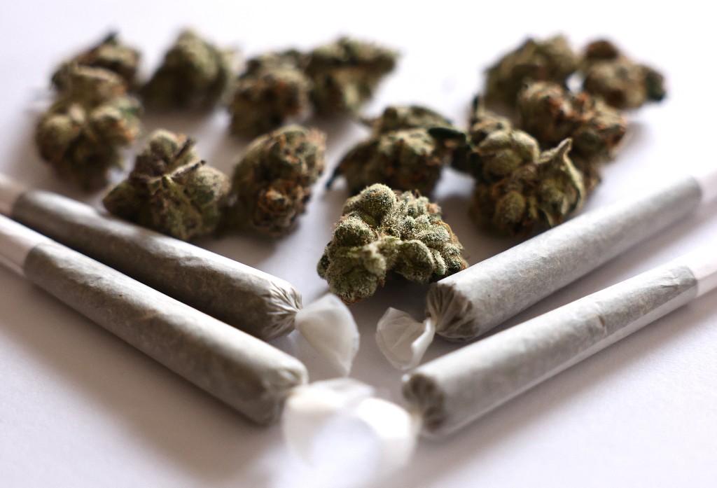 特朗普據報正考慮降低大麻危險等級。法新社