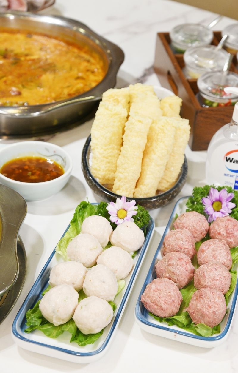 招牌鎮店墨魚丸 拼 新鮮手打牛肉球