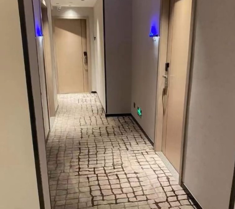涉事酒店为当地网上打卡酒店。 涉事酒店为当地网上打卡酒店。