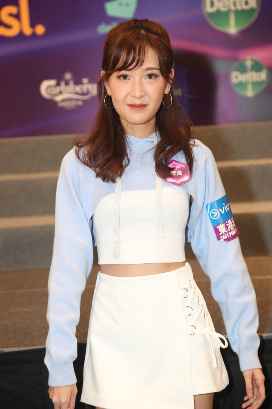 余香凝胞妹余潔滢。
