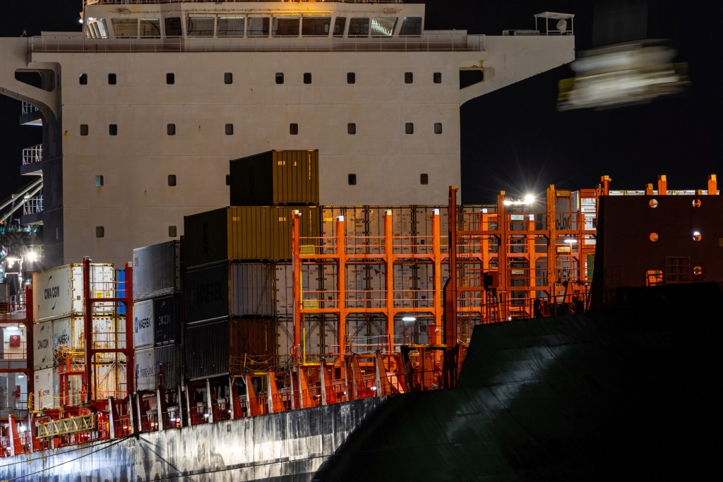 外界关注美国与多国贸易安排可能面临重新调整。路透社