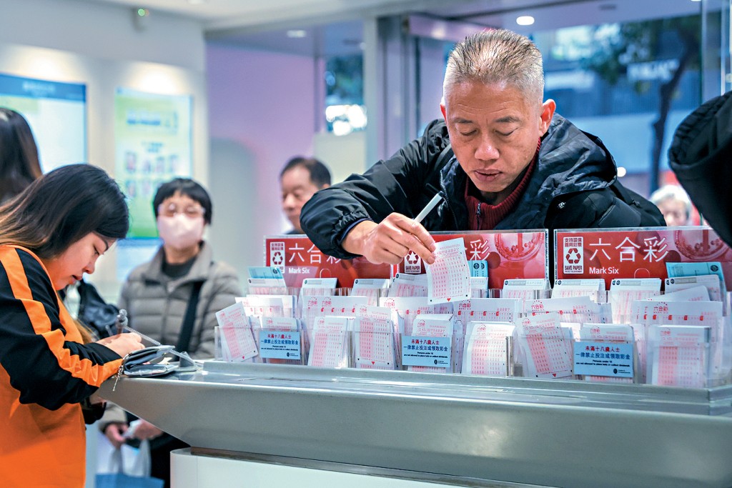 有專家認為若遇上天降之財,應盡量做低風險投資。