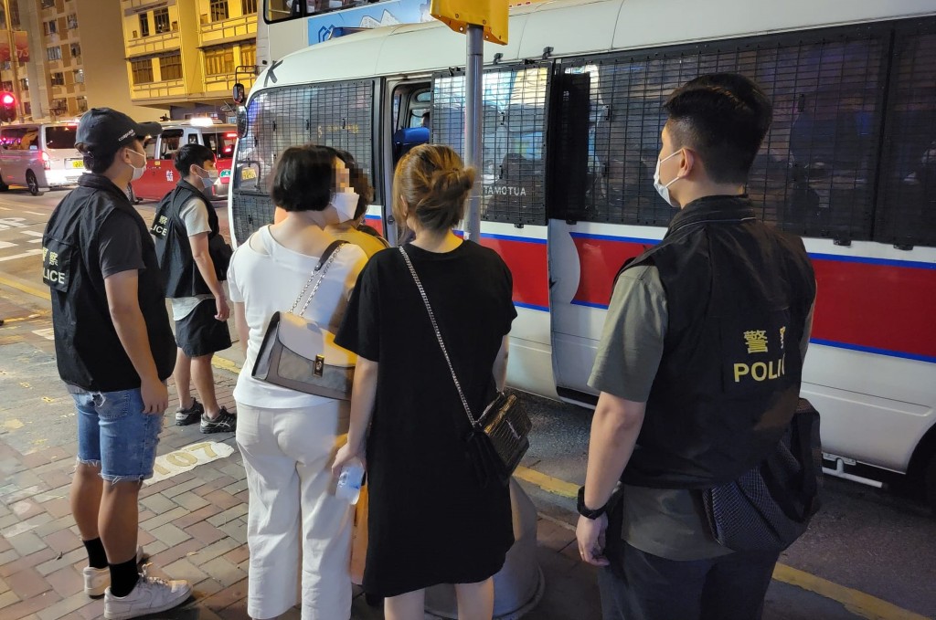 警方拘捕涉案人士。