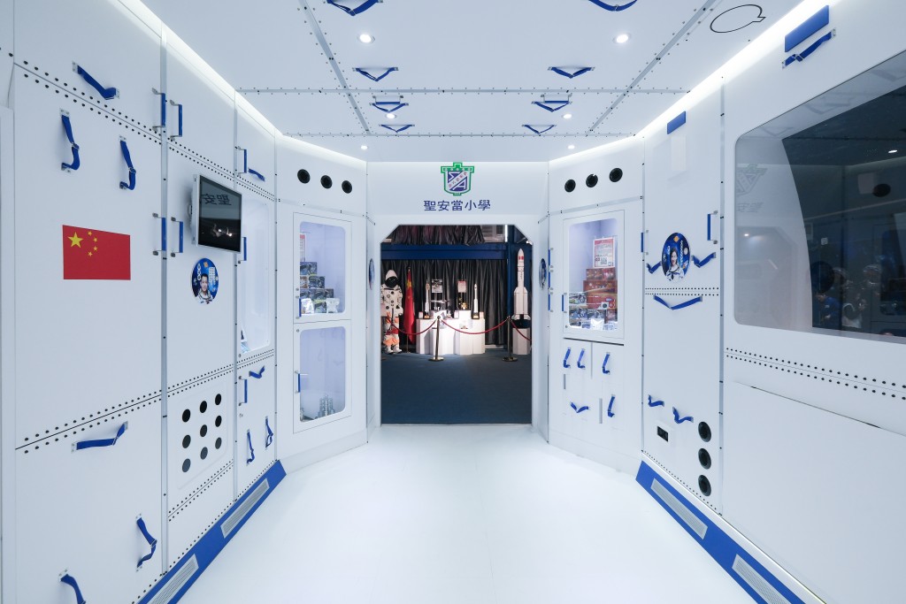 1:1「模擬天和核心太空艙」。（圖：Vincent）