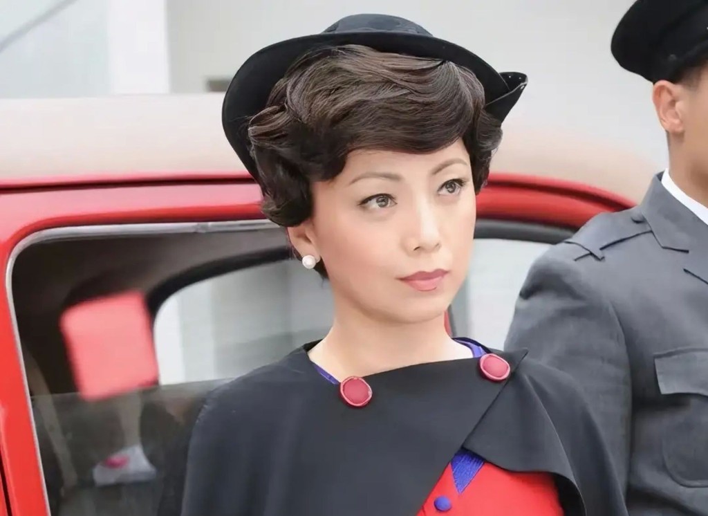 邓萃雯在《巾帼枭雄》系列的角色深入民心。