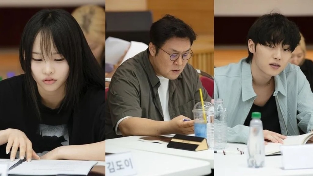 (左起)新人DOI、尹敬浩及崔顯旭都現身劇本圍讀會議。 (左起)新人DOI、尹敬浩及崔顯旭都現身劇本圍讀會議。