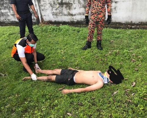 馬來西亞17歲少年跳「化糞池」失敗。網上圖片