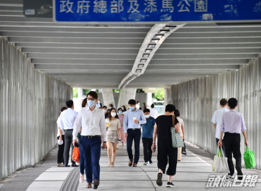 現職公務員也需宣誓。資料圖片
