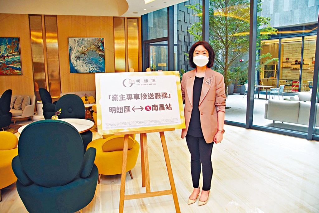 佳明顏景鳳指，明翹匯頂層天際複式戶目標呎價約4萬。