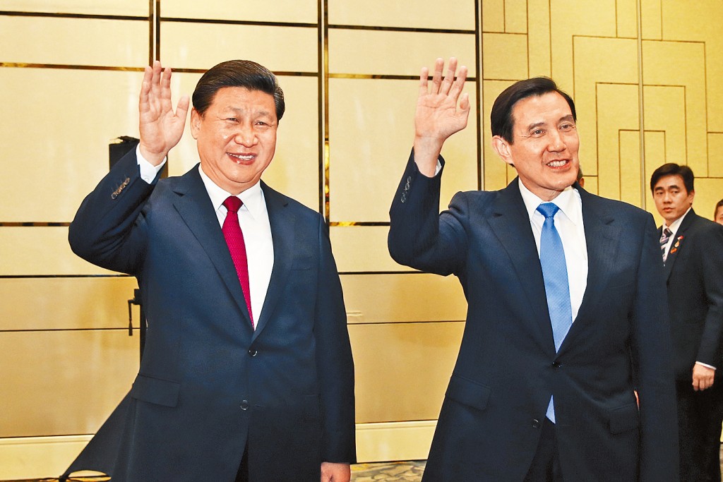 兩岸領導人習近平與馬英九在2015年11月，於新加坡香格里拉酒店歷史性會面。