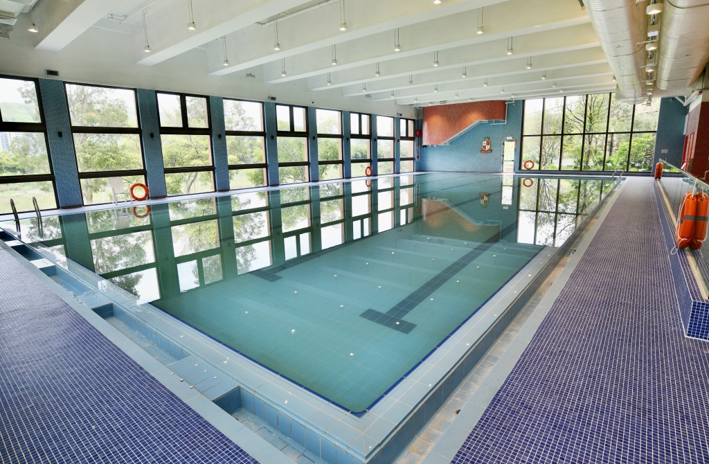 安基司学校附属国际幼稚园，属全港首间设泳池的幼稚园。