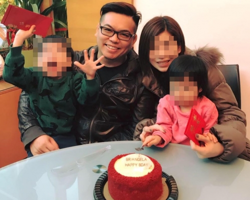 死者不時在社交網站分享一家四口的合照。